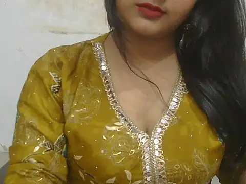 Snapshot of POOJA_199 chatting on 04/04/26, 09:18 POOJA 199 online show from 04/04/26, 09:18