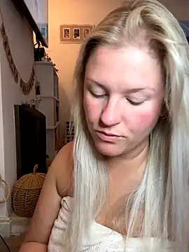 Charleigh xx online show from 10/07/25, 08:33