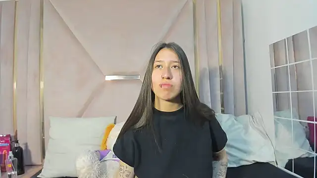 venusmorgan online show from 10/15/25, 03:01