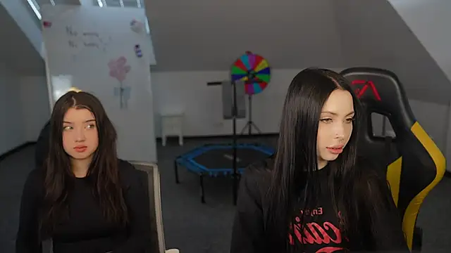 VivianSweet  online show from 04/28/26, 10:53