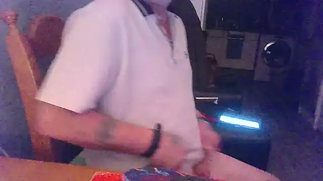 hefin18 online show from 01/18/25, 09:24