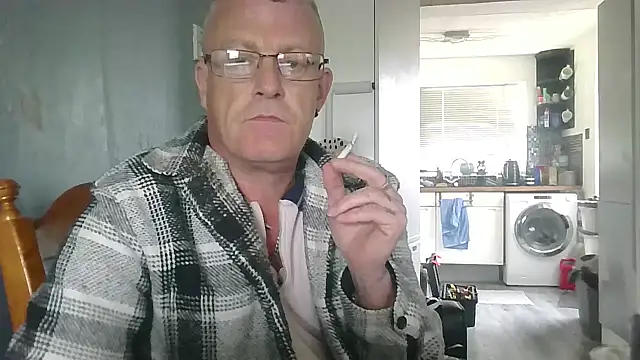 hefin18 online show from 02/16/25, 01:27