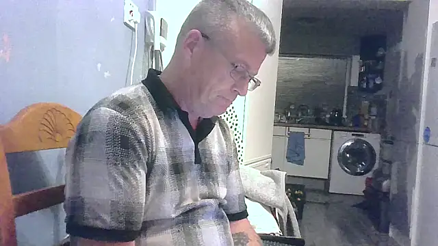 hefin18 online show from 02/26/25, 11:04