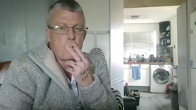 hefin18 online show from 03/04/25, 02:42