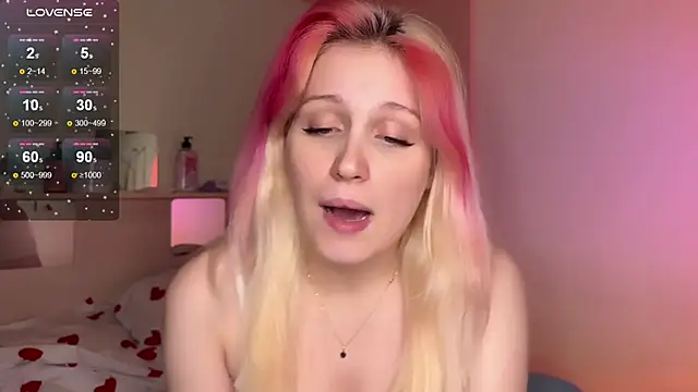  Annabel Myr  online show from 12/17/25, 04:02