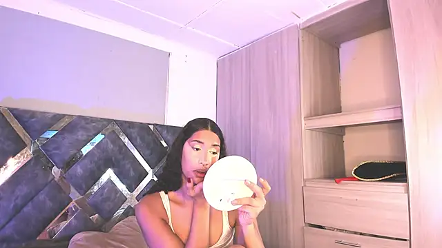 candice777 online show from 09/19/25, 01:23