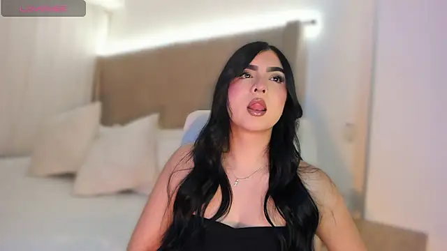 Sweety Nicole  online show from 06/24/26, 04:44