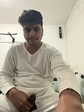 Snapshot of Noam7080z chatting on 01/15/26, 10:35 Noam7080z online show from 01/15/26, 10:35