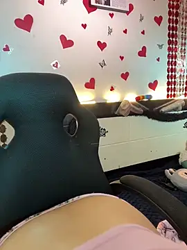 Snapshot of Nicol_V chatting on 02/26/26, 04:44 Nicol V online show from 02/26/26, 04:44