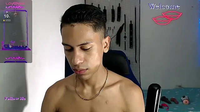 dylan apol0 online show from 10/25/25, 05:59