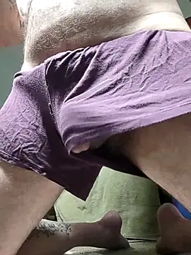 Snapshot of greenman55900 chatting on 10/10/25, 06:07 greenman55900 online show from 10/10/25, 06:07