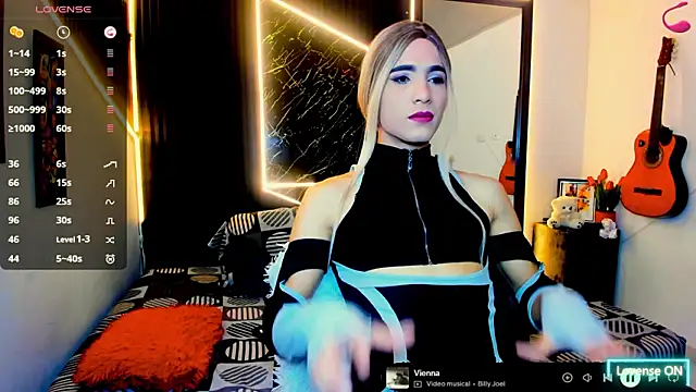 Snapshot of Issabella_Davinci chatting on 03/09/26, 12:25 Issabella Davinci online show from 03/09/26, 12:25