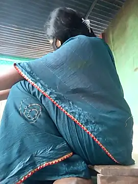 Falguni Desai online show from 12/17/25, 02:06