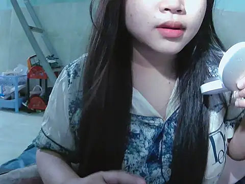 Lily3322 online show from 03/18/26, 06:44