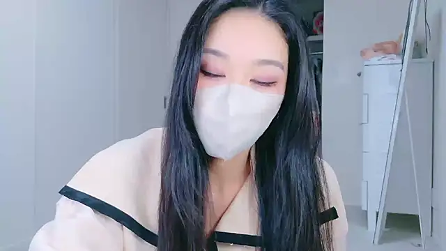 ramuchan desu online show from 10/21/25, 01:34