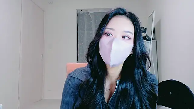 ramuchan desu online show from 02/15/26, 11:45