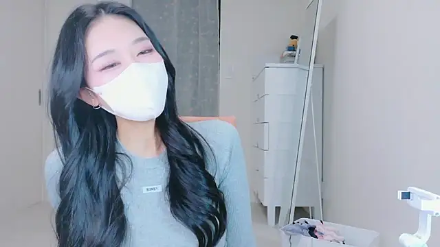 ramuchan desu online show from 04/30/26, 12:17