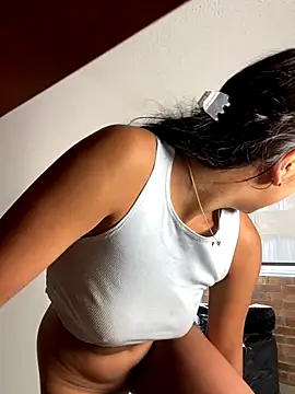 Snapshot of Sarahcutexoxox chatting on 09/29/25, 07:51 Sarahcutexoxox online show from 09/29/25, 07:51