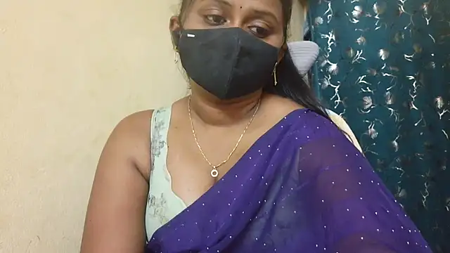 Snapshot of Pavani-Sexy chatting on 06/04/26, 06:36 Pavani-Sexy online show from 06/04/26, 06:36