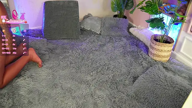 AnnieCouperr online show from 10/10/25, 07:57