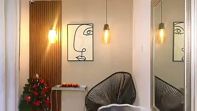 Lia Mar  online show from 12/05/25, 07:21