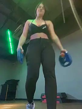 BellaLeclair online show from 12/05/25, 02:36