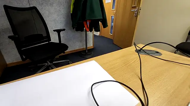 Oorse1966 online show from 11/06/25, 01:56