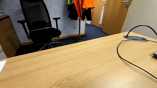 Oorse1966 online show from 11/12/25, 11:54