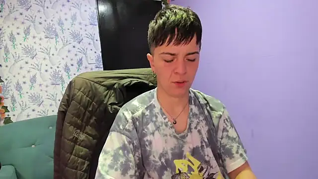  Hannah Hot online show from 10/17/25, 02:15