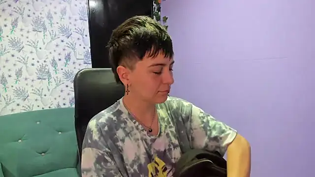  Hannah Hot online show from 10/21/25, 01:39