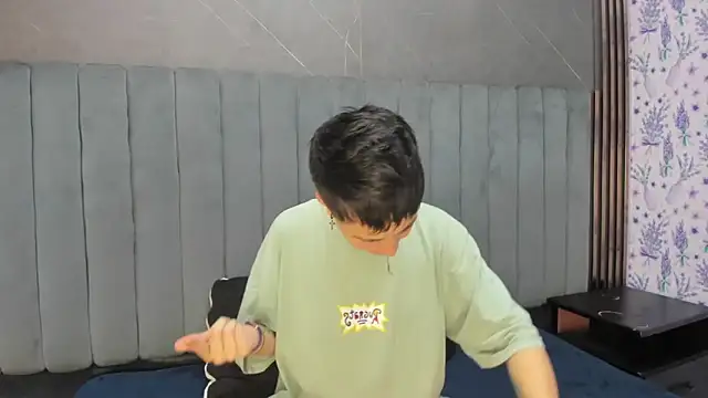  Hannah Hot online show from 12/21/25, 03:02