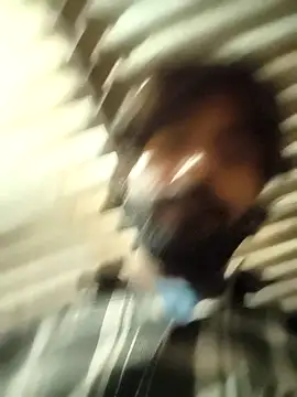 Snapshot of OmeningFurorji chatting on 10/30/25, 12:06 OmeningFurorji online show from 10/30/25, 12:06