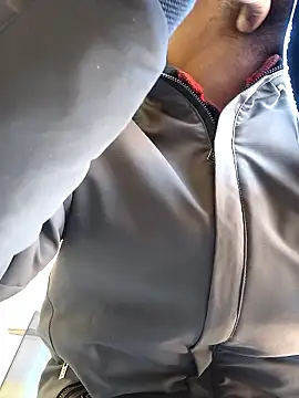 Snapshot of OmeningFurorji chatting on 01/14/26, 08:53 OmeningFurorji online show from 01/14/26, 08:53