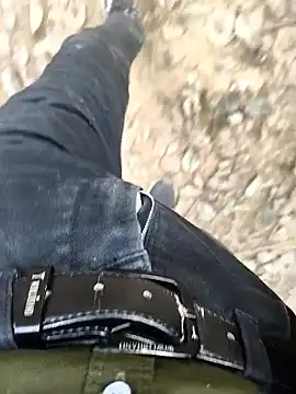 Snapshot of OmeningFurorji chatting on 01/16/26, 11:03 OmeningFurorji online show from 01/16/26, 11:03