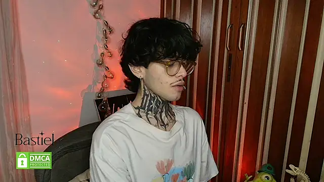 Mihail leroy online show from 09/26/25, 01:20