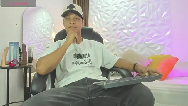 Ricky Owens1 online show from 10/18/25, 01:45