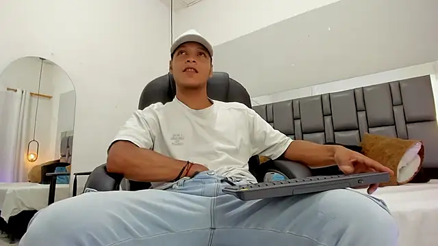 Ricky Owens1 online show from 12/01/25, 08:58