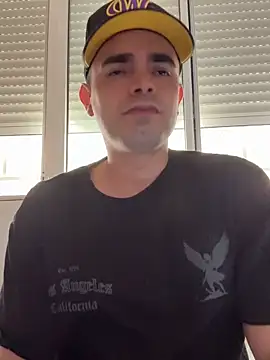 Snapshot of joseemontilla chatting on 03/18/26, 04:10 joseemontilla online show from 03/18/26, 04:10