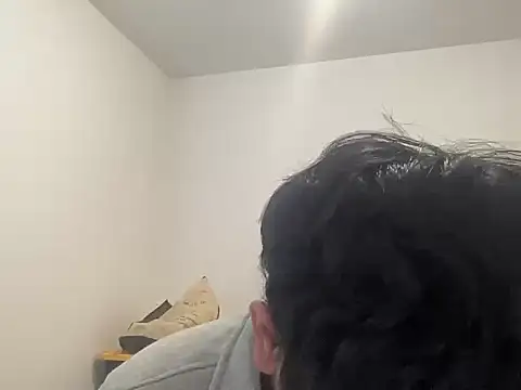 Snapshot of Unseenadam143 chatting on 10/28/25, 05:59 Unseenadam143 online show from 10/28/25, 05:59