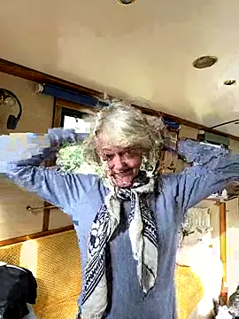 ladyboatlady online show from 09/11/25, 09:53