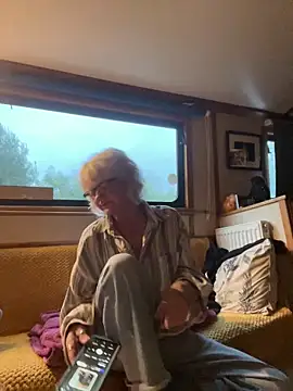 ladyboatlady online show from 09/15/25, 06:19