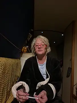 ladyboatlady online show from 10/16/25, 04:57