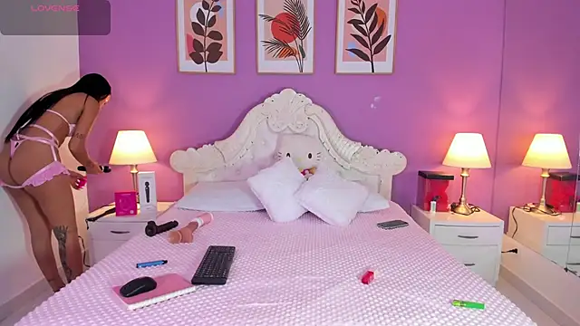 SamantaKane online show from 10/03/25, 03:36