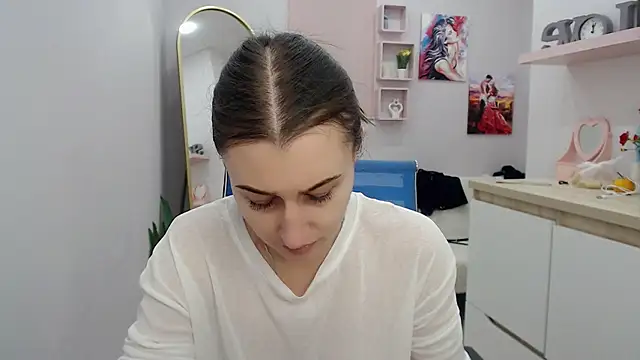 muriel elvin online show from 12/01/25, 06:18