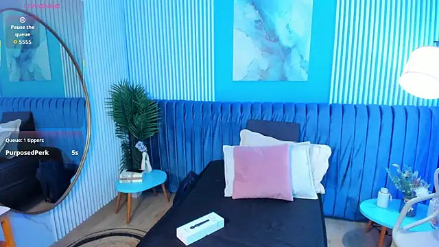 Snapshot of bellarivera_ chatting on 11/03/25, 06:53 bellarivera online show from 11/03/25, 06:53