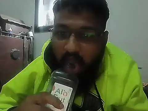 Snapshot of Dollseye chatting on 11/25/25, 06:30 Dollseye online show from 11/25/25, 06:30