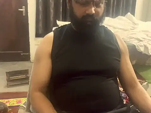 Snapshot of Dollseye chatting on 03/05/26, 01:18 Dollseye online show from 03/05/26, 01:18