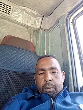 Snapshot of Bob_black chatting on 03/30/26, 12:50 Bob black online show from 03/30/26, 12:50