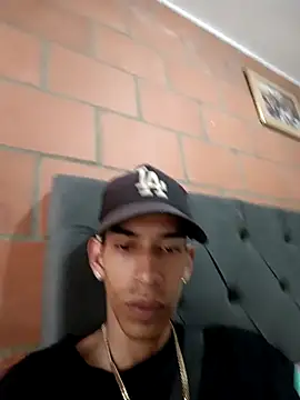 briamhoconor xh online show from 11/13/25, 07:35