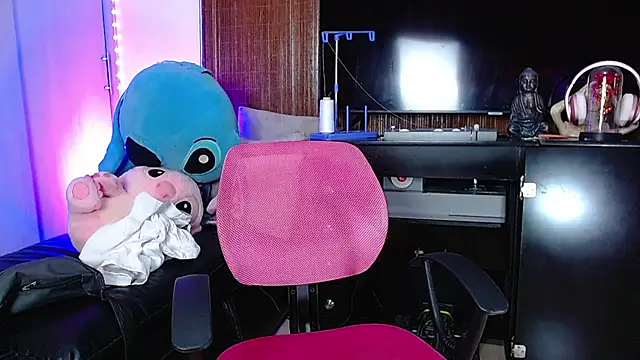 briamhoconor xh online show from 11/26/25, 02:01